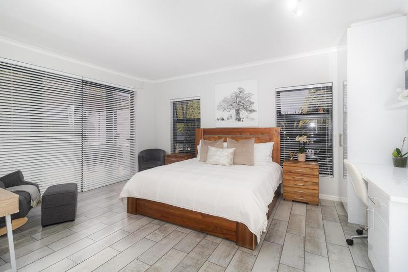 4 Bedroom Property for Sale in Vredekloof Western Cape